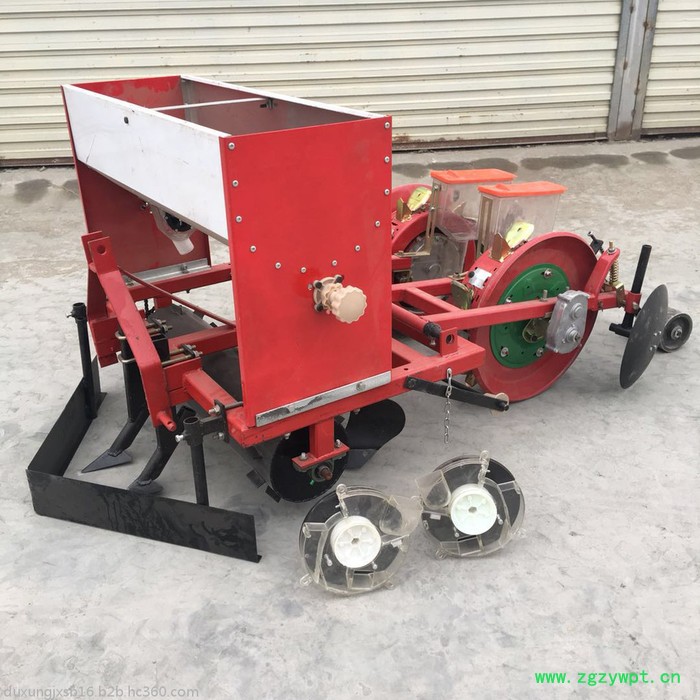 秋葵免扣苗膜上播种机价格 富兴稻谷药材精播机 黄豆施肥精量播种机厂家图3