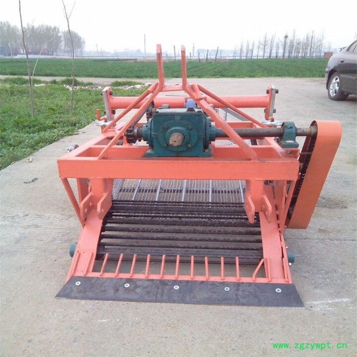土豆花生地瓜等收获机 药材专用收获机富兴 花生摘果机图5
