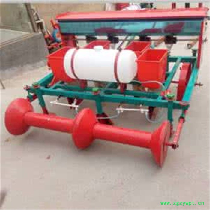 多功能起垄铺膜喷药施肥机图片 花生起垄喷药播种机**图4