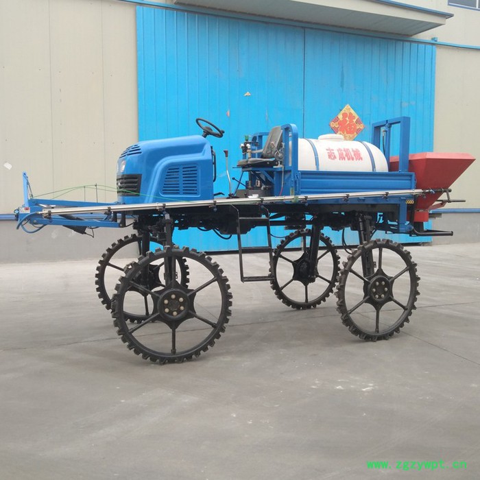 全新直供大型四驱打药车玉米小麦灭虫农药喷洒机自走式施肥机图7