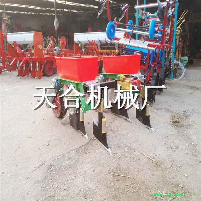 香菜大葱手推小型播种机 中药材播种机 柴油链轨式播种机 方便快捷小型播种机图4