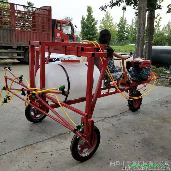 三轮打药车 自走式药材打药机 四轮自走式柴油打药车 价格图2