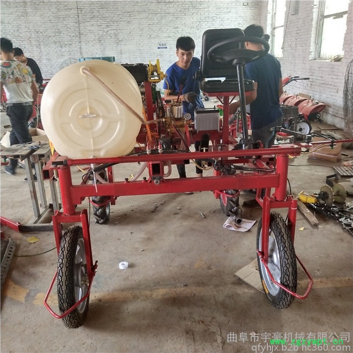 三轮打药车 自走式药材打药机 四轮自走式柴油打药车 价格图3