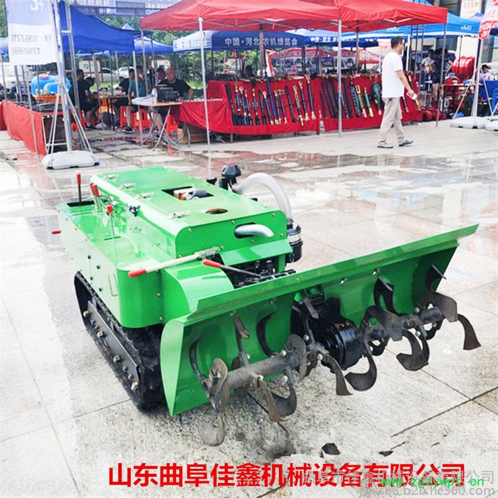 省人工省钱的自走式履带开沟机  核桃履带开沟施肥机 可以进行喷雾式打药功能的旋耕松土机品牌图7