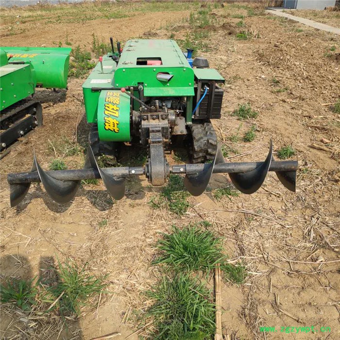 多功能履带开沟机 果树大棚管理机 果园打药机视频图2