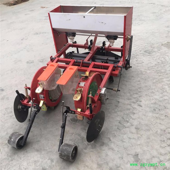 施肥打药播种机 多功能谷物覆膜播种机 膜上种植起垄施肥机厂家图5