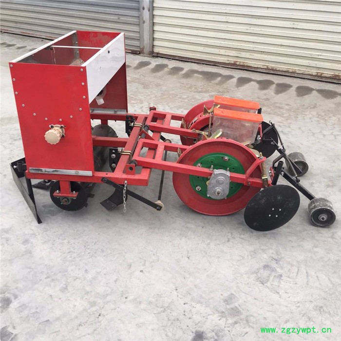 施肥打药播种机 多功能谷物覆膜播种机 膜上种植起垄施肥机厂家图4