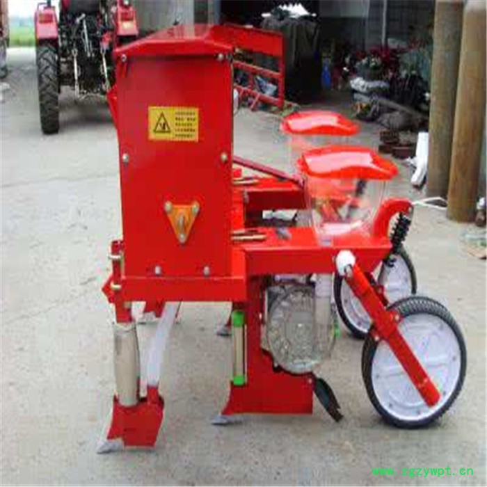 喷药播种施肥机 广西玉米播种覆膜机 花生起垄覆膜播种机直销图6