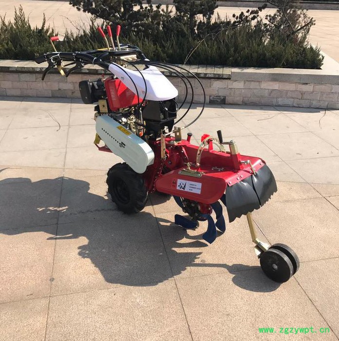 药材开沟培土机 安徽胡萝卜微耕机 草莓种植起垄开沟机图2