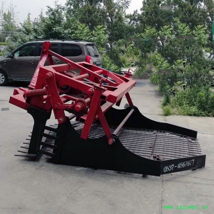 宜昌**挖药机 融兴丹参 柴胡挖掘机供应厂家 振动式药材挖掘机 大黄收获机防风挖药机售价图6