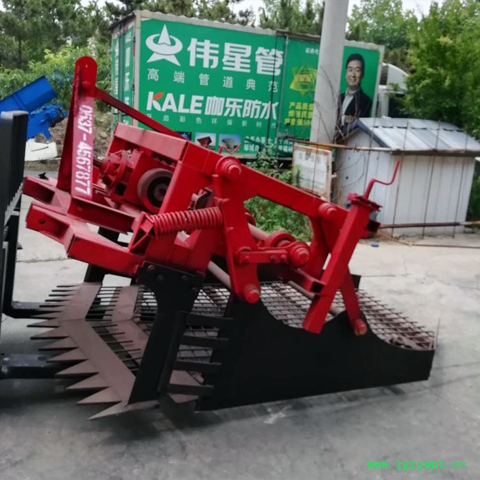 宜昌**挖药机 融兴丹参 柴胡挖掘机供应厂家 振动式药材挖掘机 大黄收获机防风挖药机售价图3