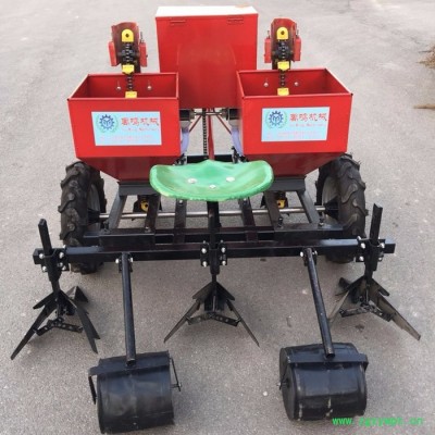 马铃薯 种植机 施肥机打药机施肥土豆种植机 拖拉机带地瓜种植机 出口施肥播种机 2
