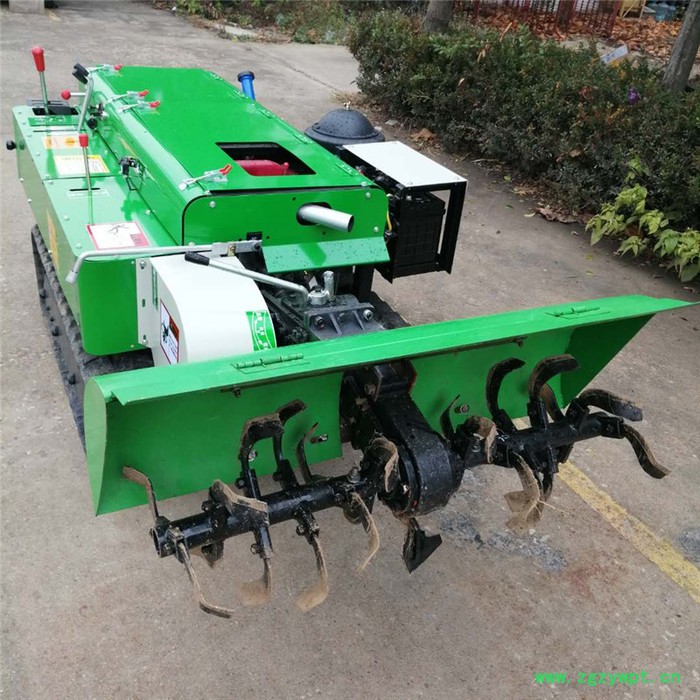 云晟  农用履带式开沟施肥打药机 果园履带式开沟施肥机 厂家 电话议价图2