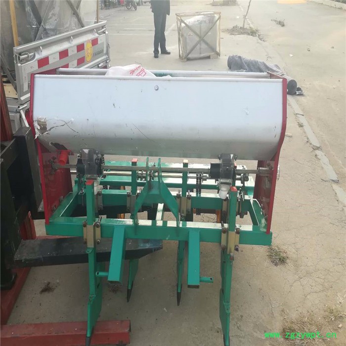 谷子播种施肥机 花卉药材播种机  四轮拖拉机悬挂免间苗谷子精播机图4