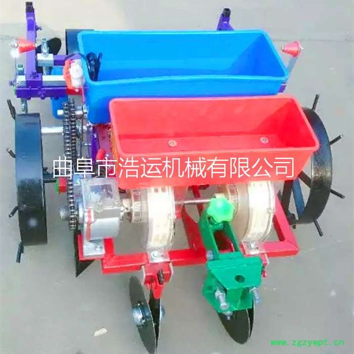 曲阜浩运机械 手扶拖拉机带动小型两行花生施肥覆膜播种机 起垄打药施肥机图6