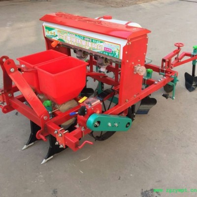 曲阜浩运机械 手扶拖拉机带动小型两行花生施肥覆膜播种机 起垄打药施肥机