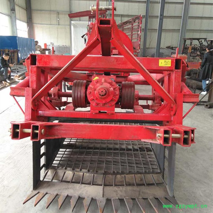 浩民机械药材收获机  定制生产药材挖掘机 拖拉机后置药材收获机图4