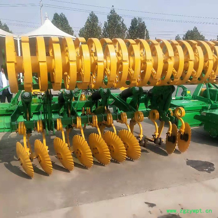 奥尔利 **旋耕耙耕地机  打捆机 打药机  大马力拖拉机  犁地机图7
