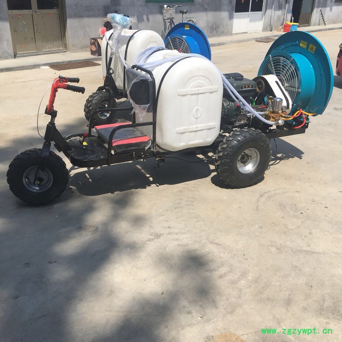 可配备打药功能的履带开沟机 市政消毒喷雾器 河南农户专用打药机富兴图2