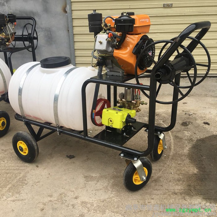 佳鑫机械 果园专用打虫喷药机 四轮悬挂式喷杆打药机 柴油低耗履带开沟机图4