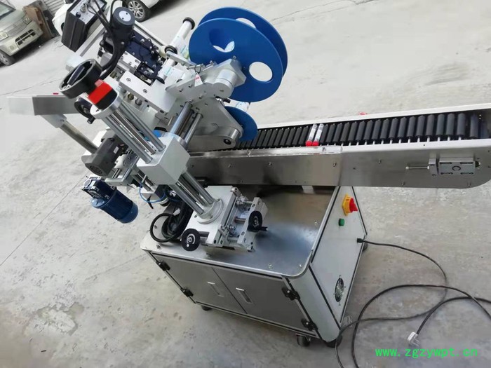 保鲜盒吸塑盒贴标机 管材贴标机 药敏试剂圆瓶贴标机 化妆品贴标机图3