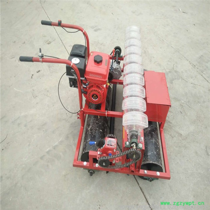 拖拉机带药材播种机 拖拉机带洋芋播种机 手扶拖拉机带开沟机 山东生产花生播种图5