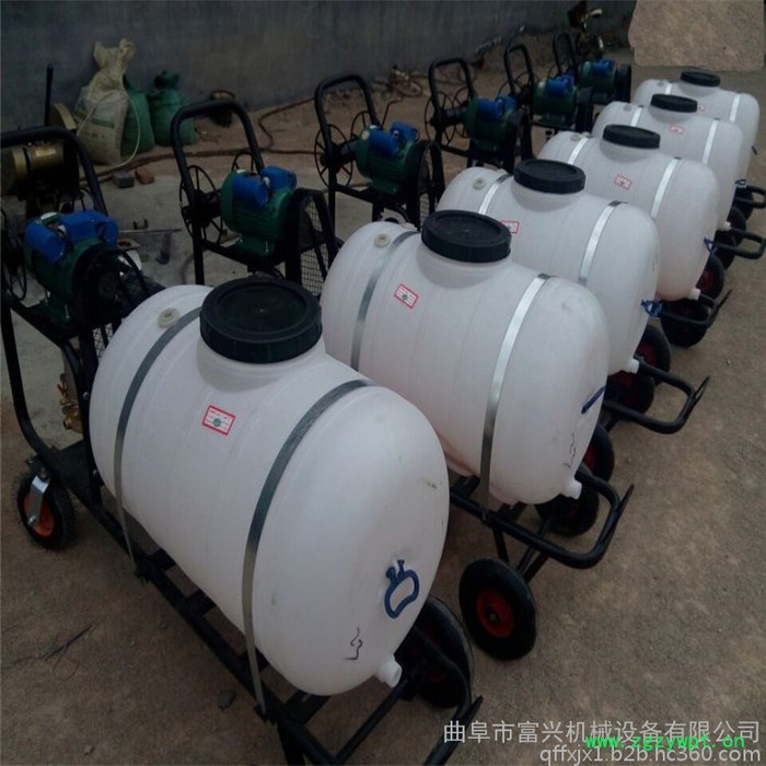 自走式三轮打药机 拖拉机带的喷药机 手推挖坑机视频图4