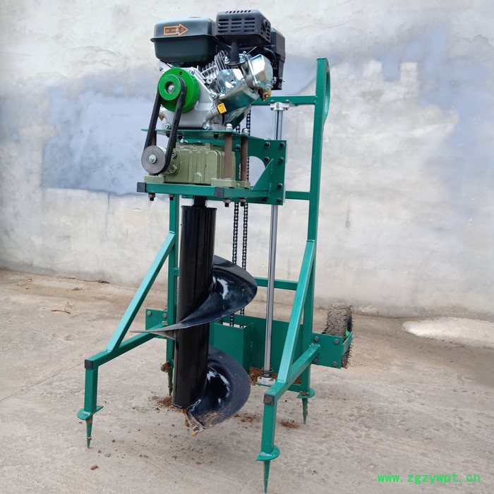 启航大型挖坑机种树打药机牵引式栽树挖坑机图3