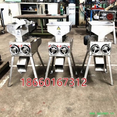 山东济南水冷式化工粉碎机， 药片粉碎机，不锈钢西药粉碎机