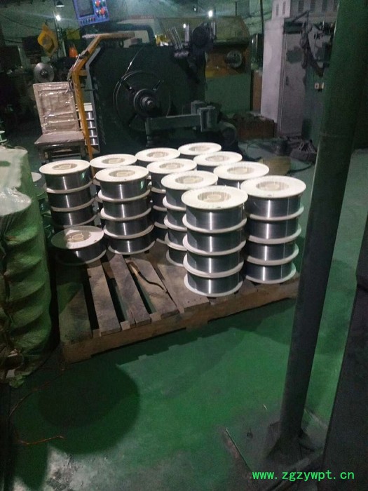 高合金高温抗冲击高硬度耐磨药芯焊丝1.2/1.6二保堆焊修补强烈磨损机械设备破碎机螺旋辊压机齿轮轴铧犁盾构机衬板煤矿溜槽图5
