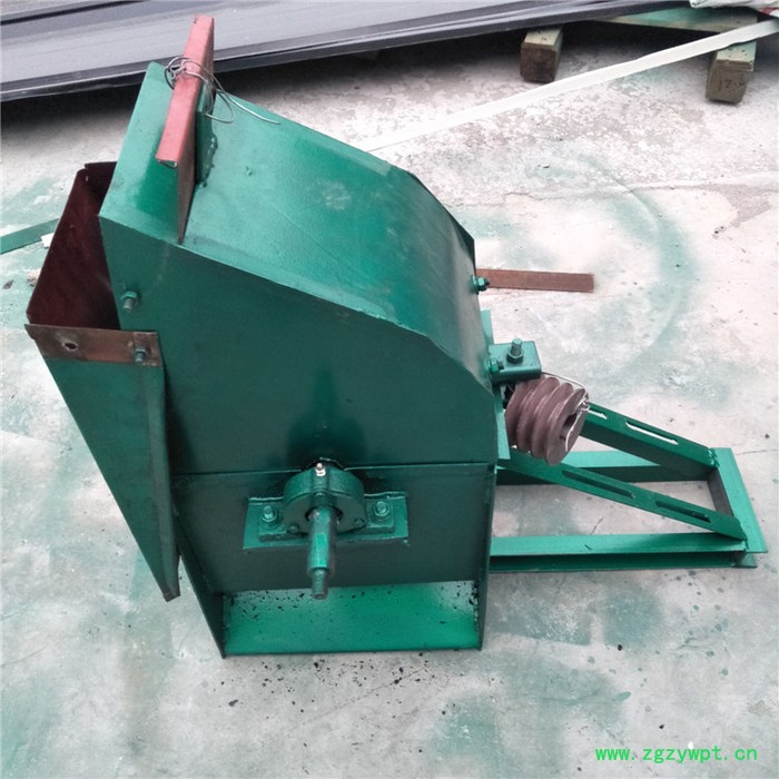 超微粉碎机 木托盘条粉碎机  锤片式营养土粉碎机图2