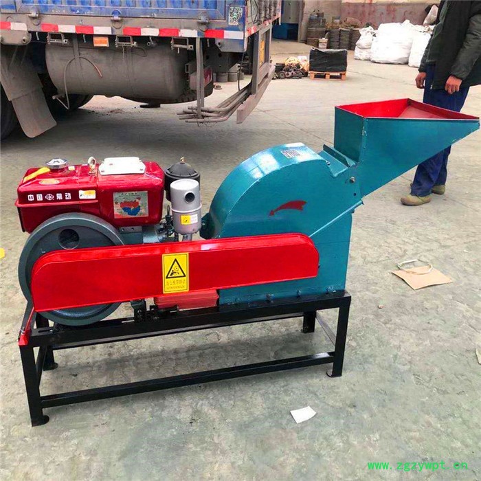 河南多功能玉米秸秆饲料粉碎机 锤片式家用小型干湿两用细微粉碎机图2