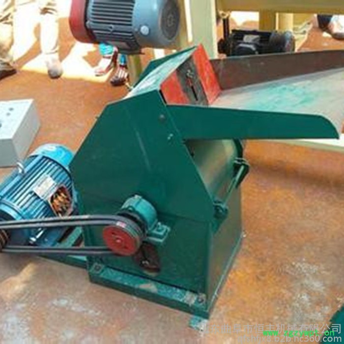 河南多功能玉米秸秆饲料粉碎机 锤片式家用小型干湿两用细微粉碎机图7