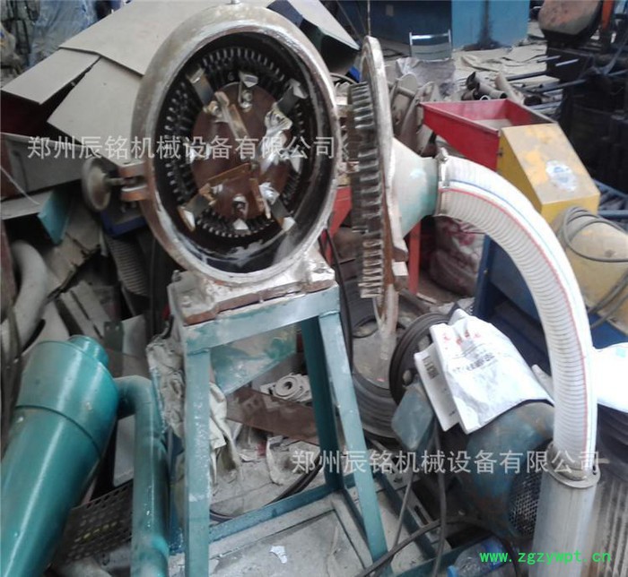 自吸式饲料粉碎机多功能齿牙式玉米磨粉机中药小米打粉 直销图2