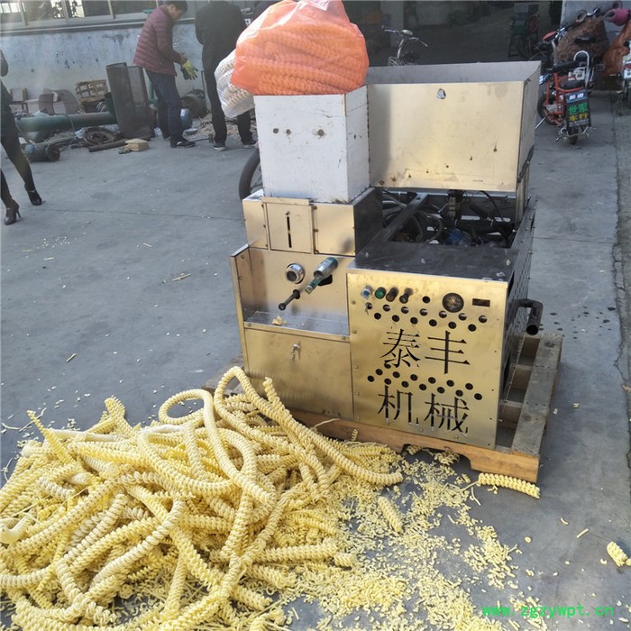 泰丰现货细微粉碎机 河南省饲料齿盘粉碎机 花生芝麻磨粉机现场试机器图3