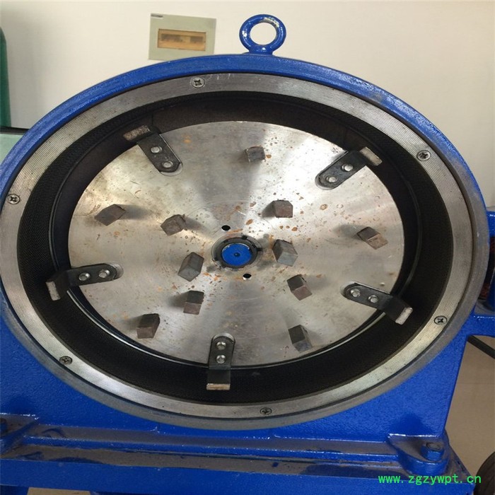 商用中药粉碎机豆泊厂齿盘式粉碎机小型中药材打粉机图2
