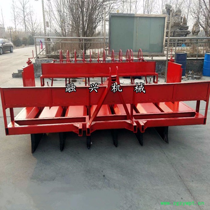 前胡药材收获机 白芷当归挖药机价格 山东融兴起药机黄芪收获机视频   药材收获机  酿酒设备图2