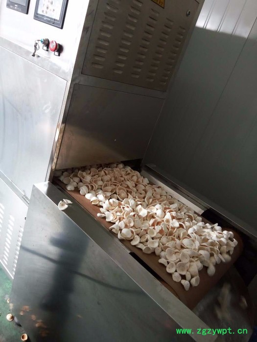 供应15kw越弘微波药材烘干机价格有限公司图3