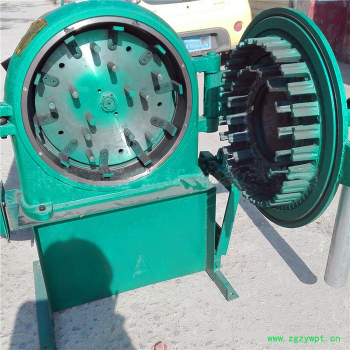 中药材粉碎机 斯诺销售家用粉碎机 玉米大米粉碎机 磨面机参数齐全图5