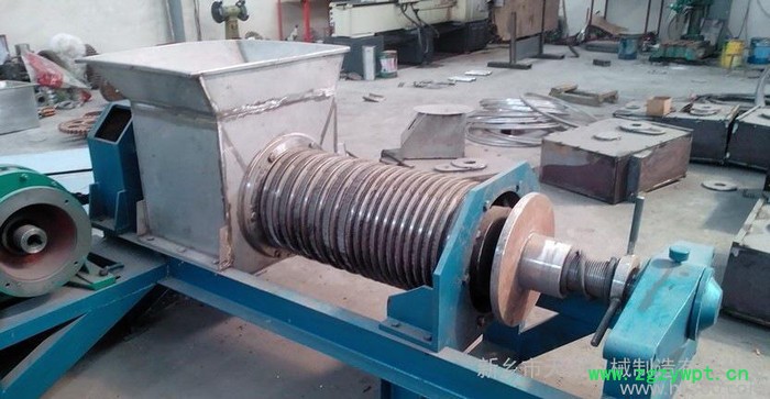 药厂焦作药渣药材压榨挤压机、焦作市药材药渣固液分离机、榨汁机规格齐全压榨充分 压滤设备图7