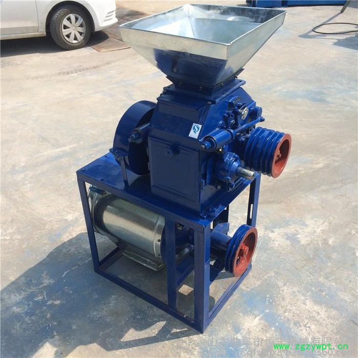 中草药粉碎机  锥形磨头面粉机 面粉机操作视频图6