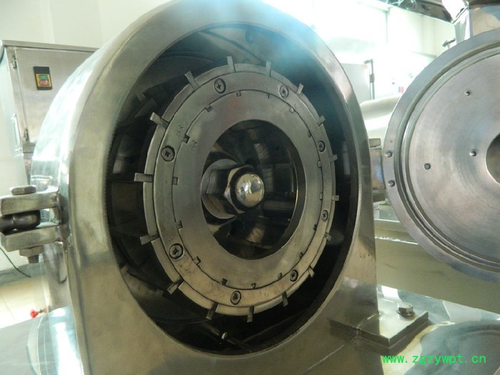 中药干硬脆不锈钢粉碎机图3