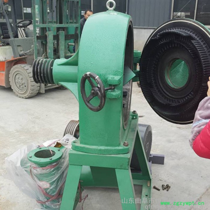 家用食盐八角磨粉机 齿爪式中药材粉碎机 齿盘粉碎设备厂家图5