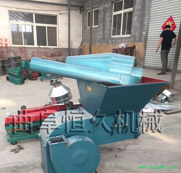 中小型自动进料秸秆粉碎机 自吸式中药粉碎磨粉机 玉米杆粉碎机    自吸式粉碎机图3
