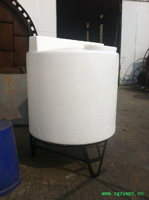 红昇塑料容器 塑料水箱  8吨  6吨 5吨加药箱  一体化加药装置、反渗透装置图2