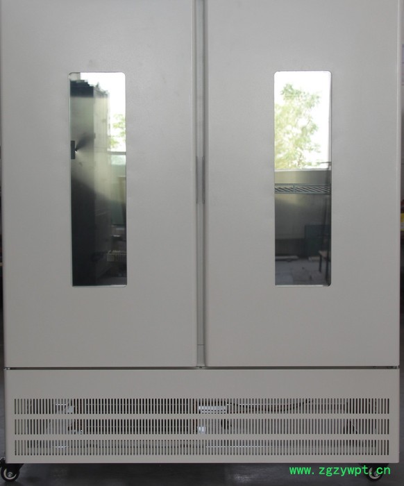 生化培养箱  生化恒温培养箱图2