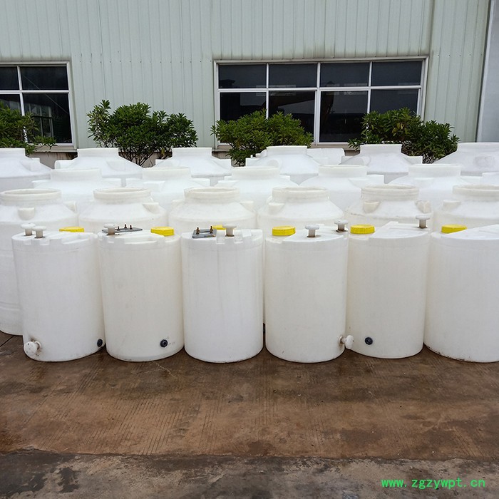 立式1吨药剂加药装置图6