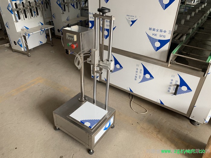 厂家液体称重灌装机 防腐剂自动计量灌装机 菜籽油灌装机单头简易称重式灌装机图5