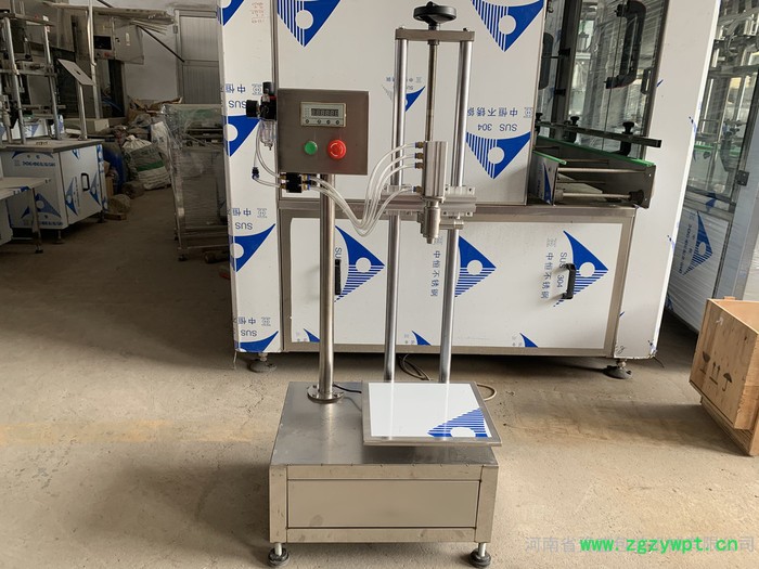 厂家液体称重灌装机 防腐剂自动计量灌装机 菜籽油灌装机单头简易称重式灌装机图7