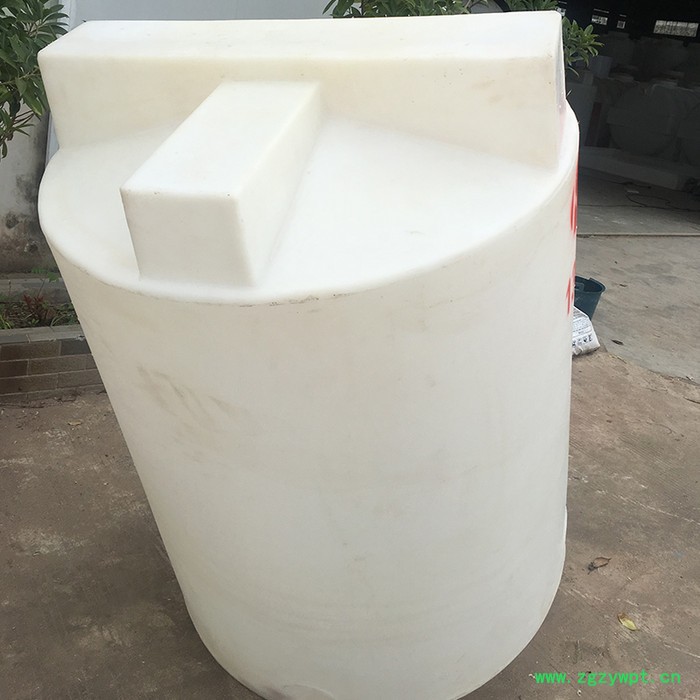 平底4吨药剂加药装置图8